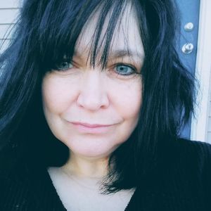 Meet your Posher, Monica